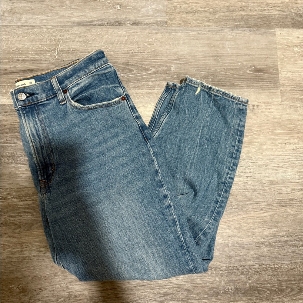 Abercombie & Fitch Mom Jeans